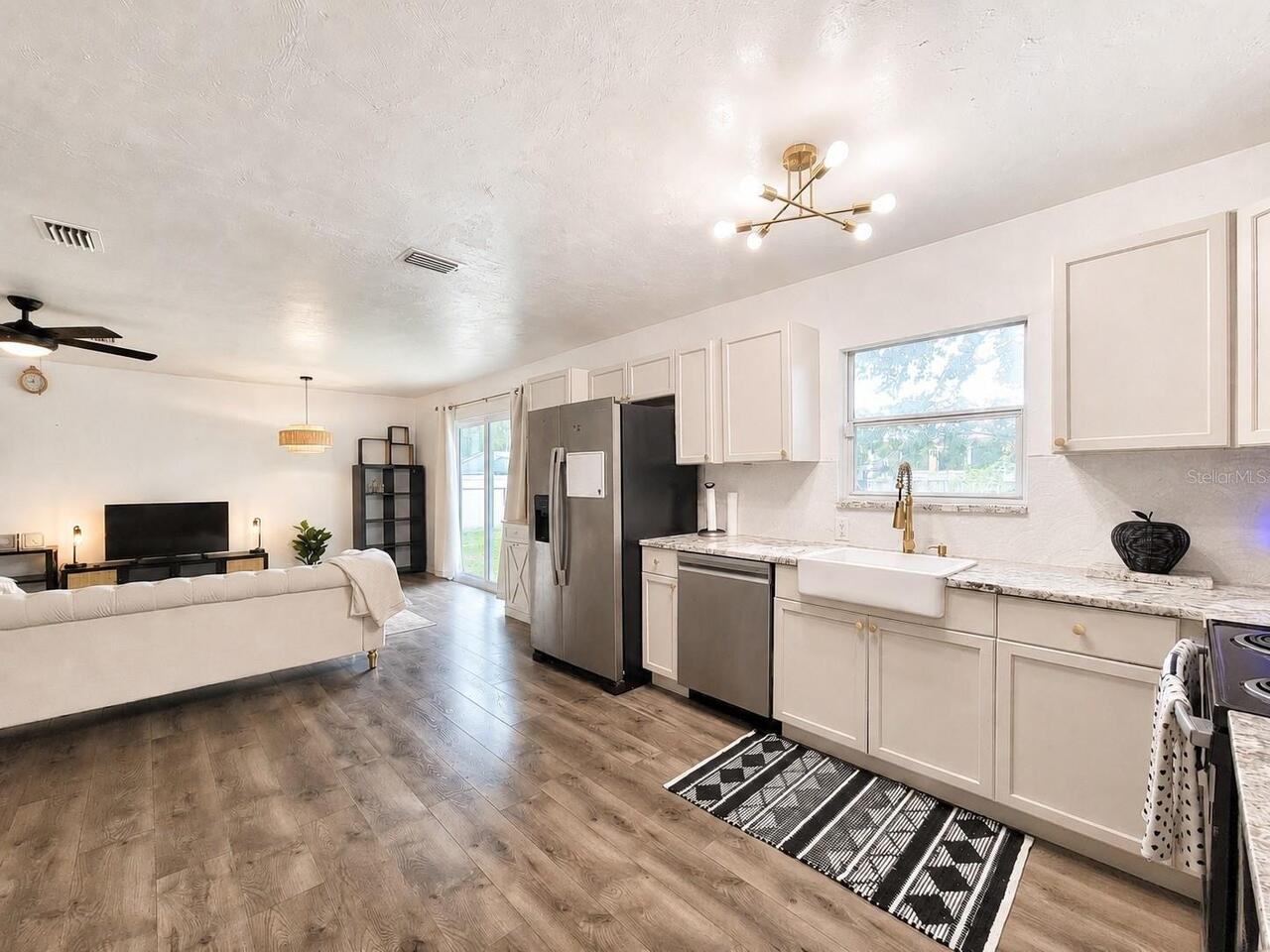 Listing Photo 7