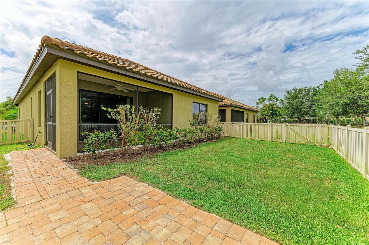 Listing Photo 37