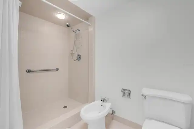 Listing Photo 39