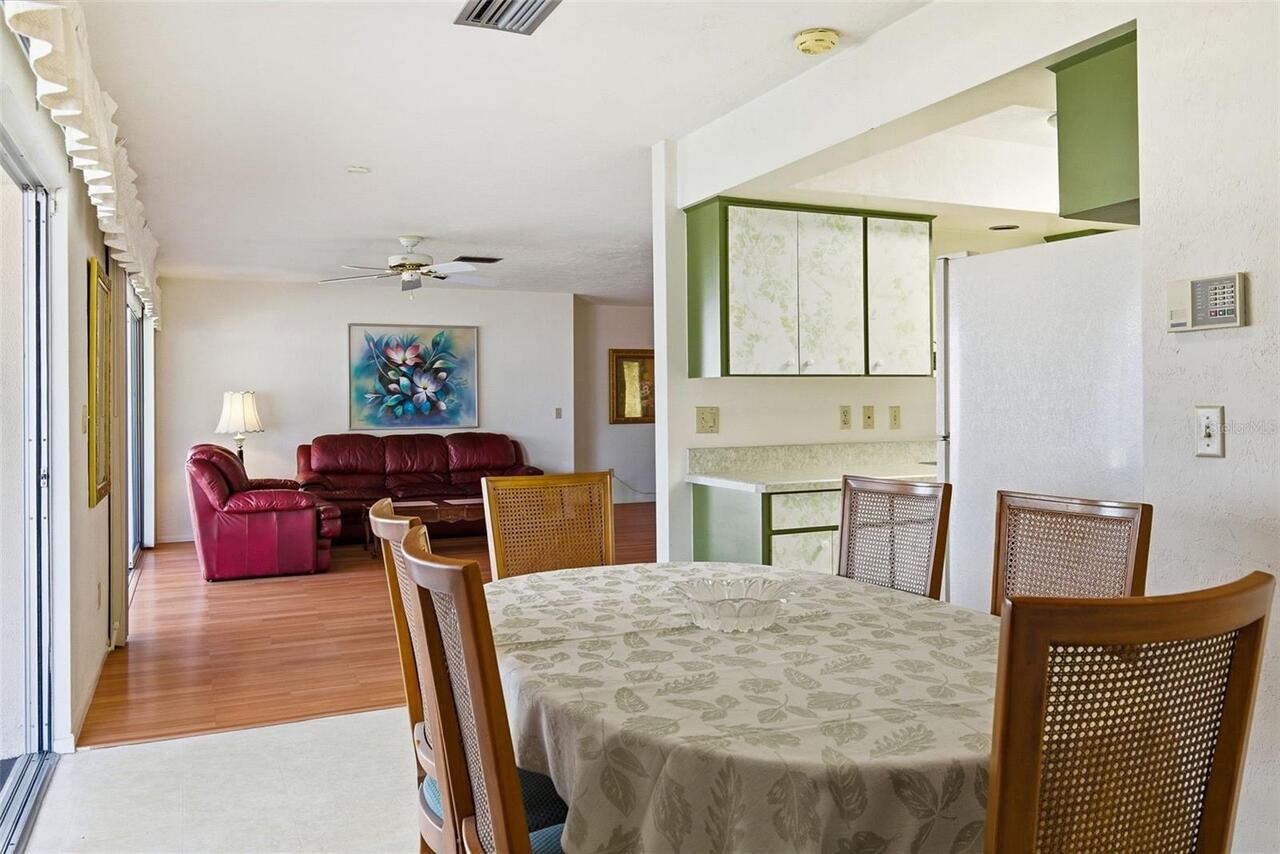 Listing Photo 17