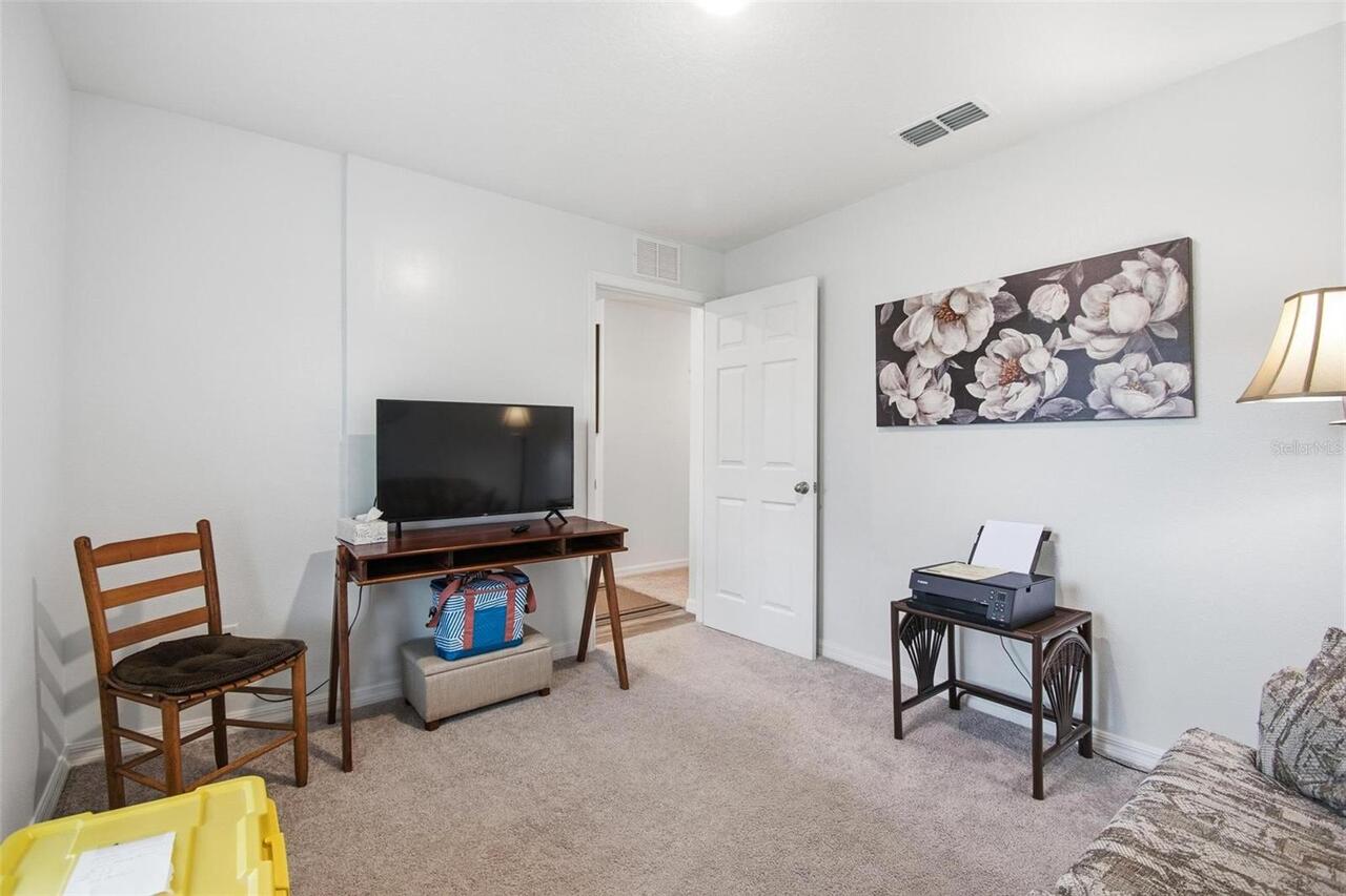 Listing Photo 9