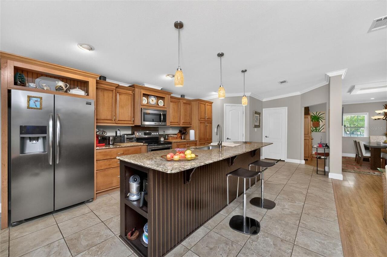 Listing Photo 9