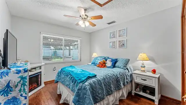 Listing Photo 26
