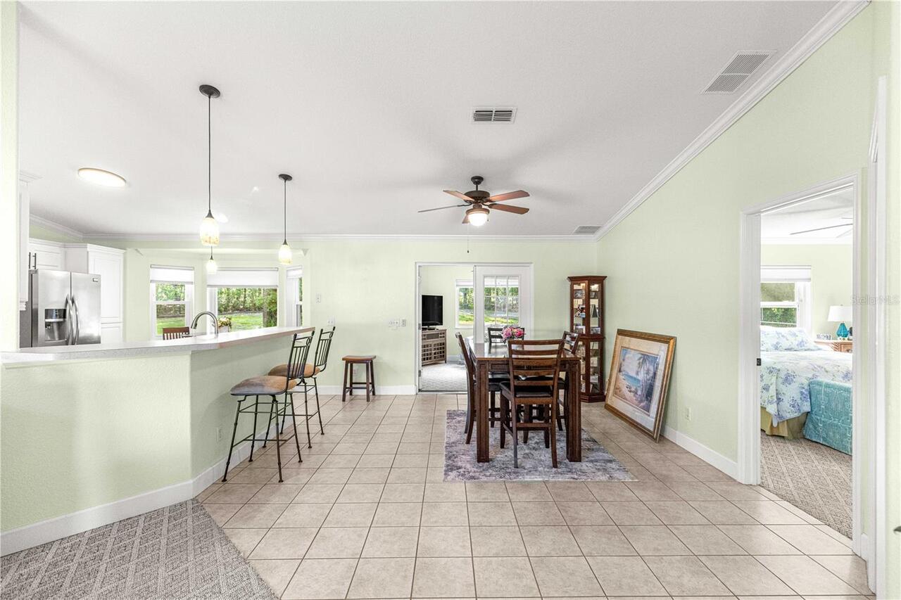 Listing Photo 8