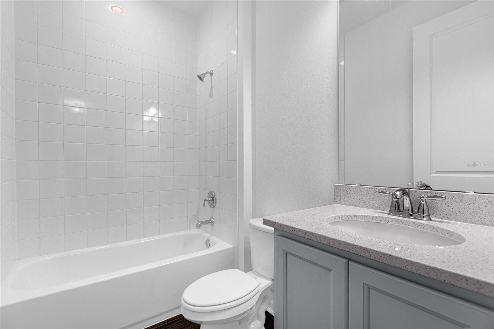 Listing Photo 8