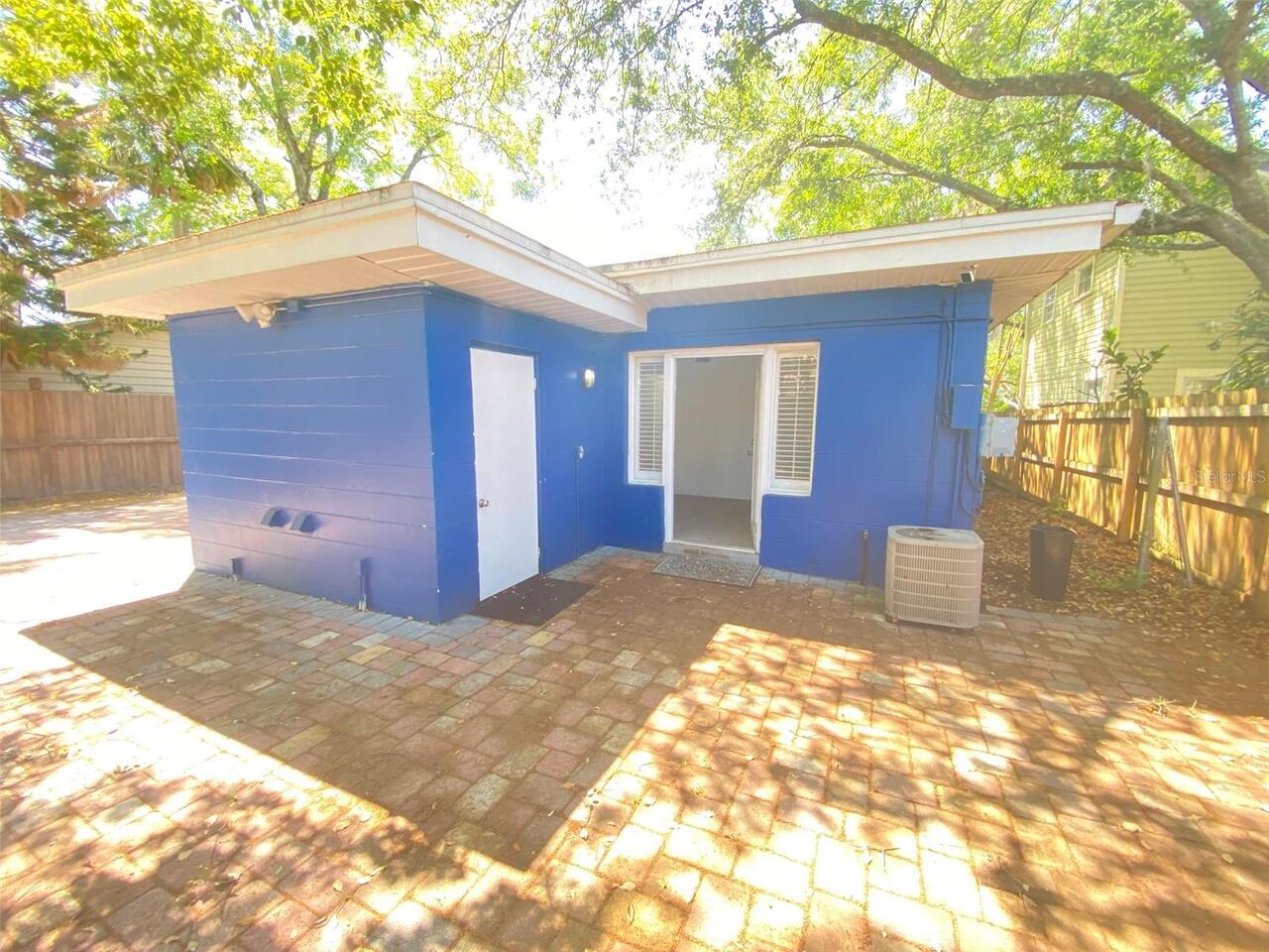 Listing Photo 12