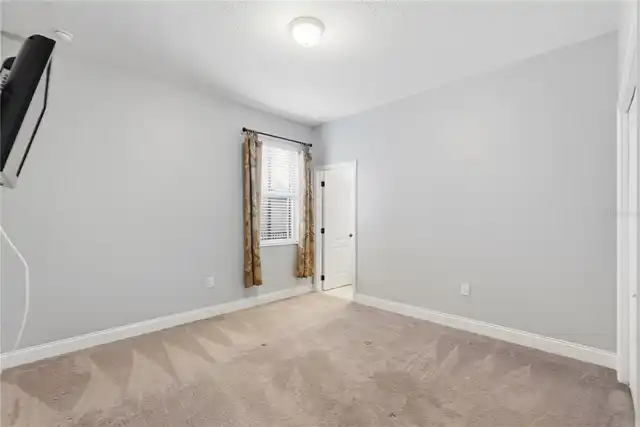 Listing Photo 14