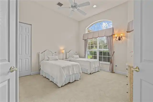Listing Photo 33