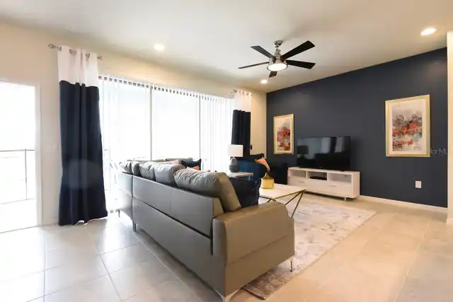 Listing Photo 9