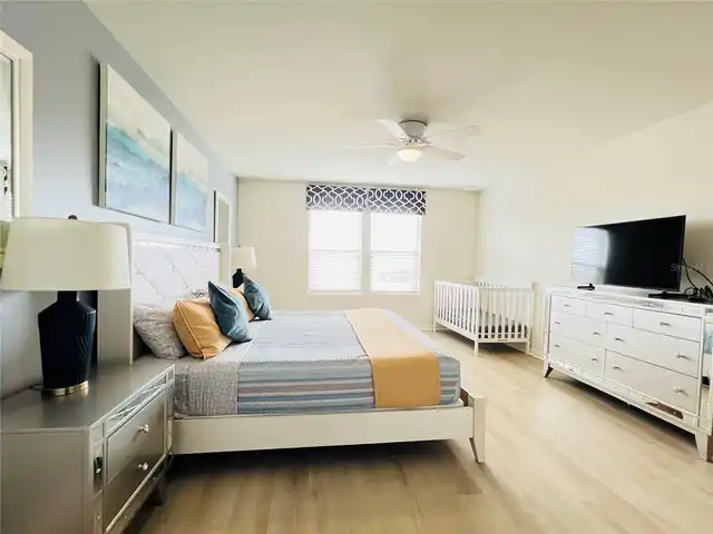 Listing Photo 14