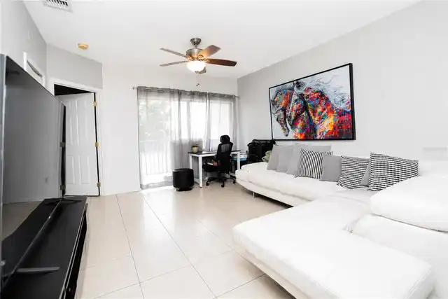 Listing Photo 7