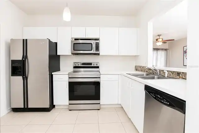 Listing Photo 8