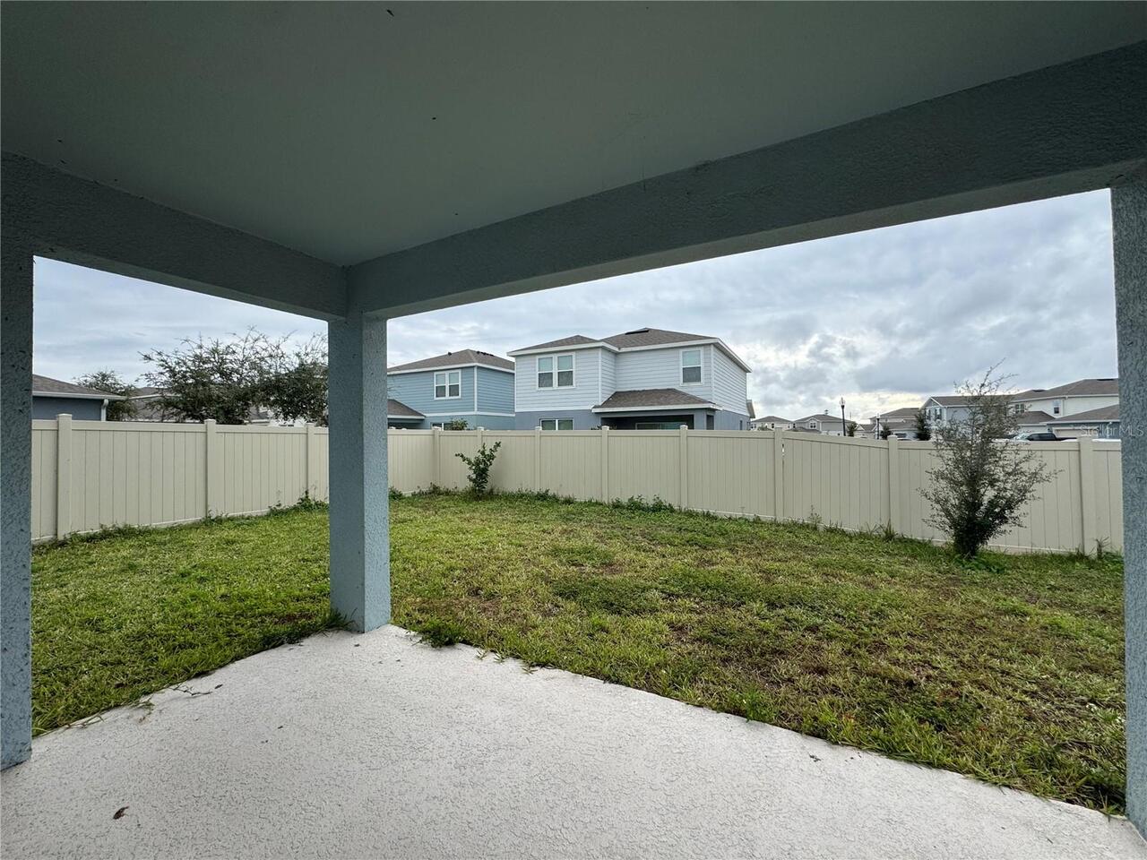 Listing Photo 12