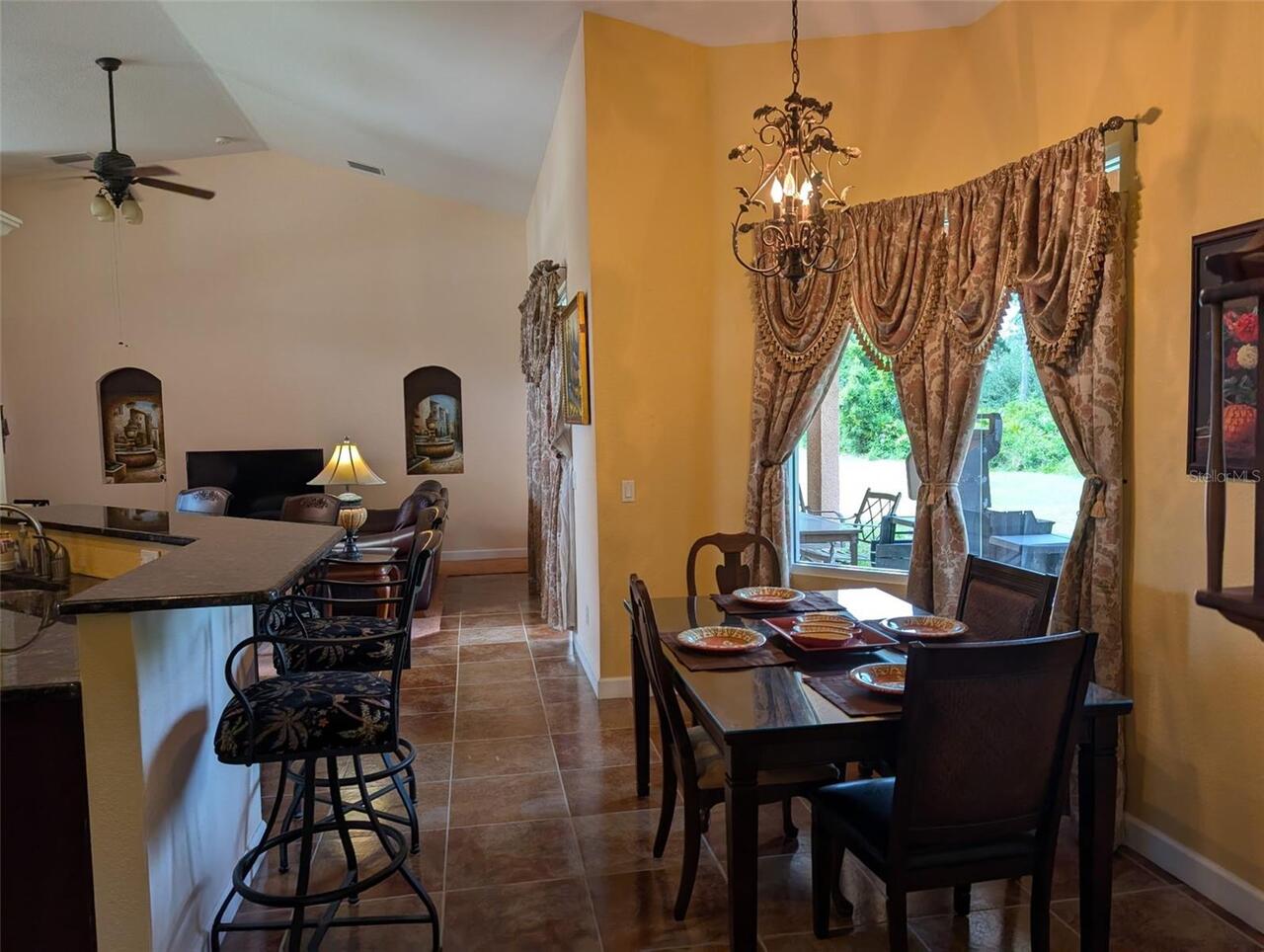 Listing Photo 10