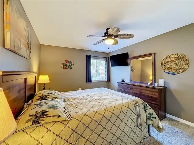 Listing Photo 17