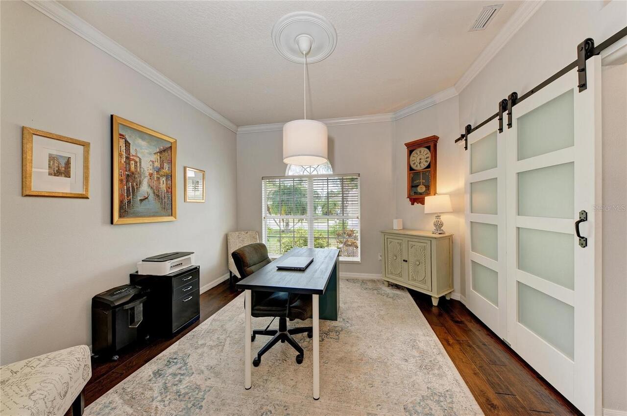 Listing Photo 9