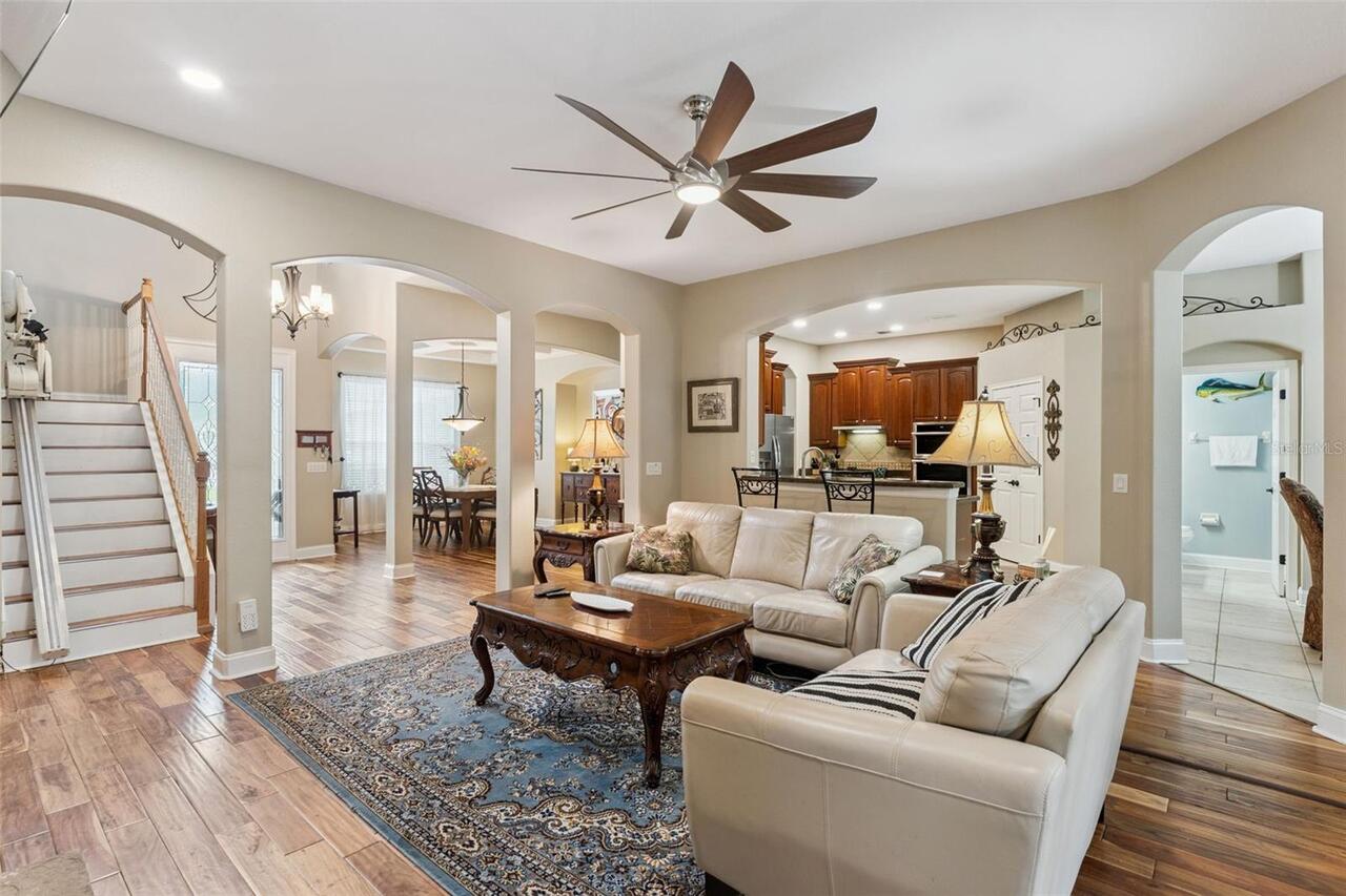 Listing Photo 11