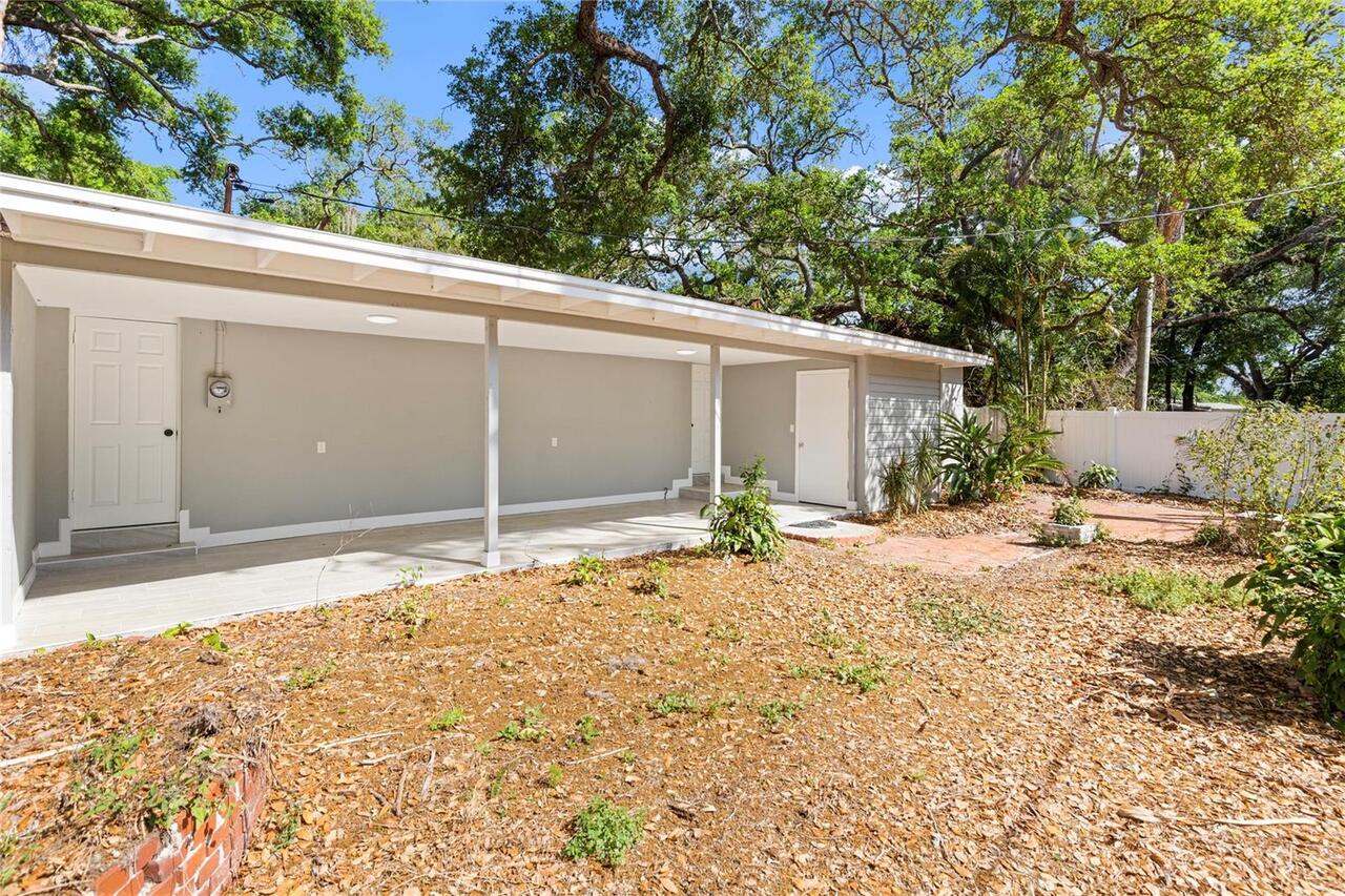Listing Photo 10