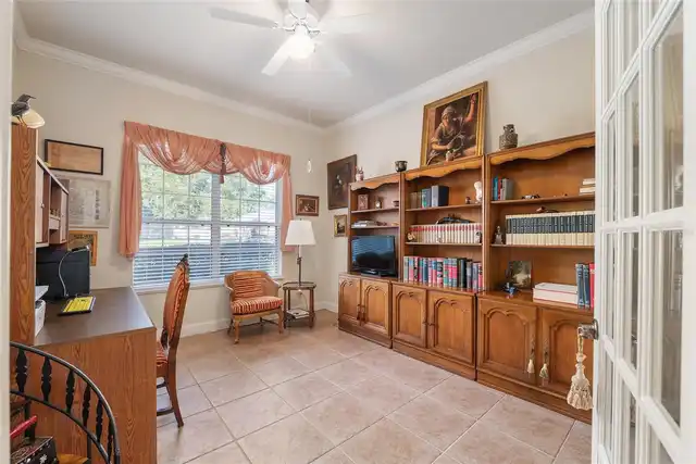Listing Photo 18
