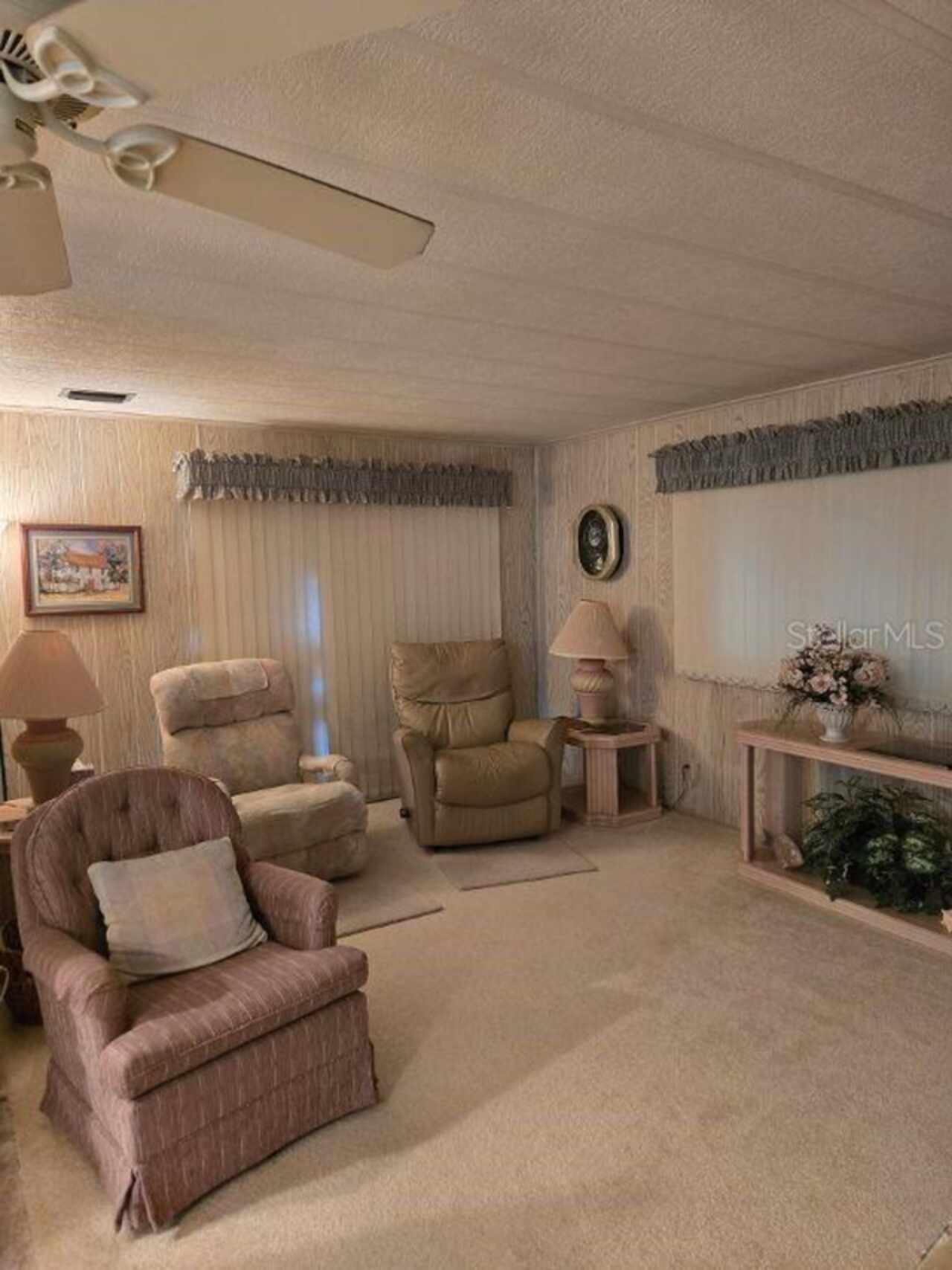 Listing Photo 9