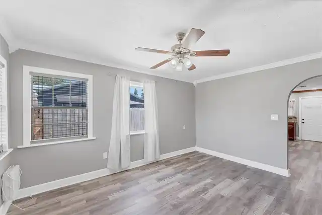 Listing Photo 7