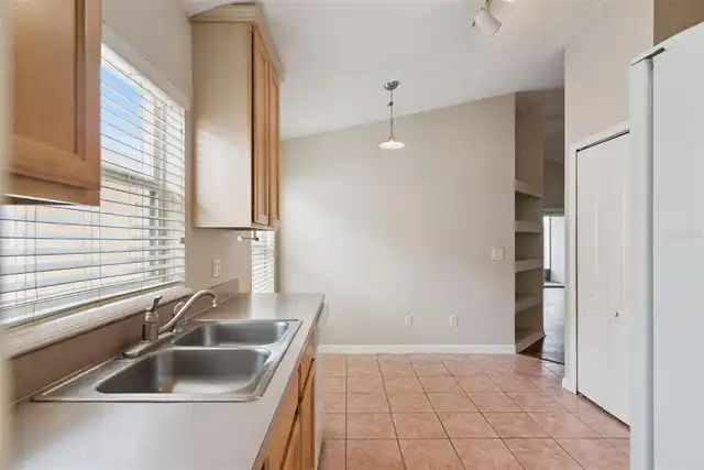 Listing Photo 6
