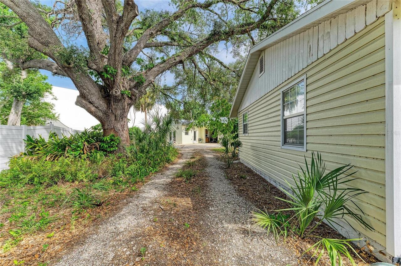 Listing Photo 37