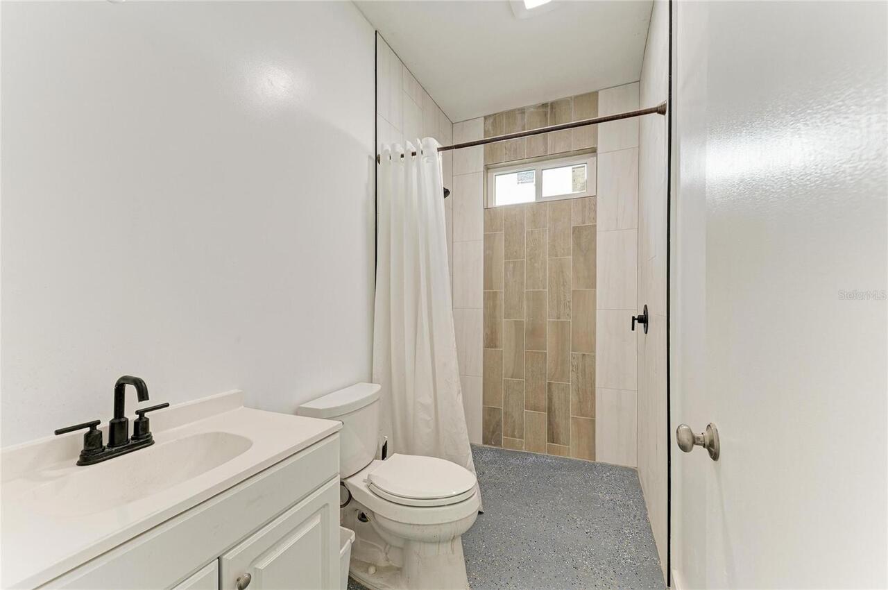 Listing Photo 42
