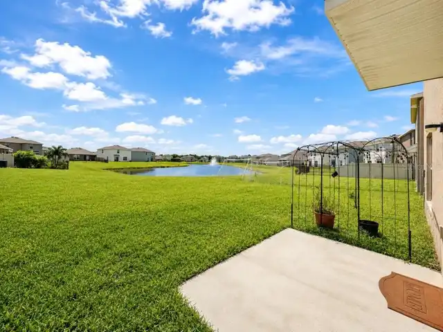 Listing Photo 18
