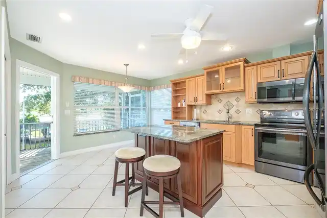 Listing Photo 18