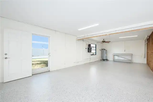 Listing Photo 32