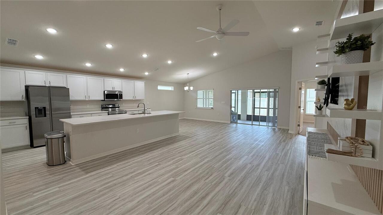 Listing Photo 16