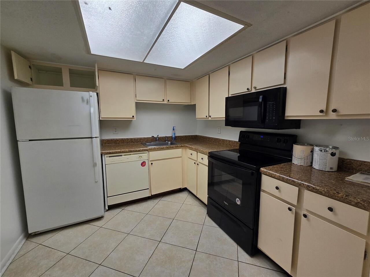 Listing Photo 7