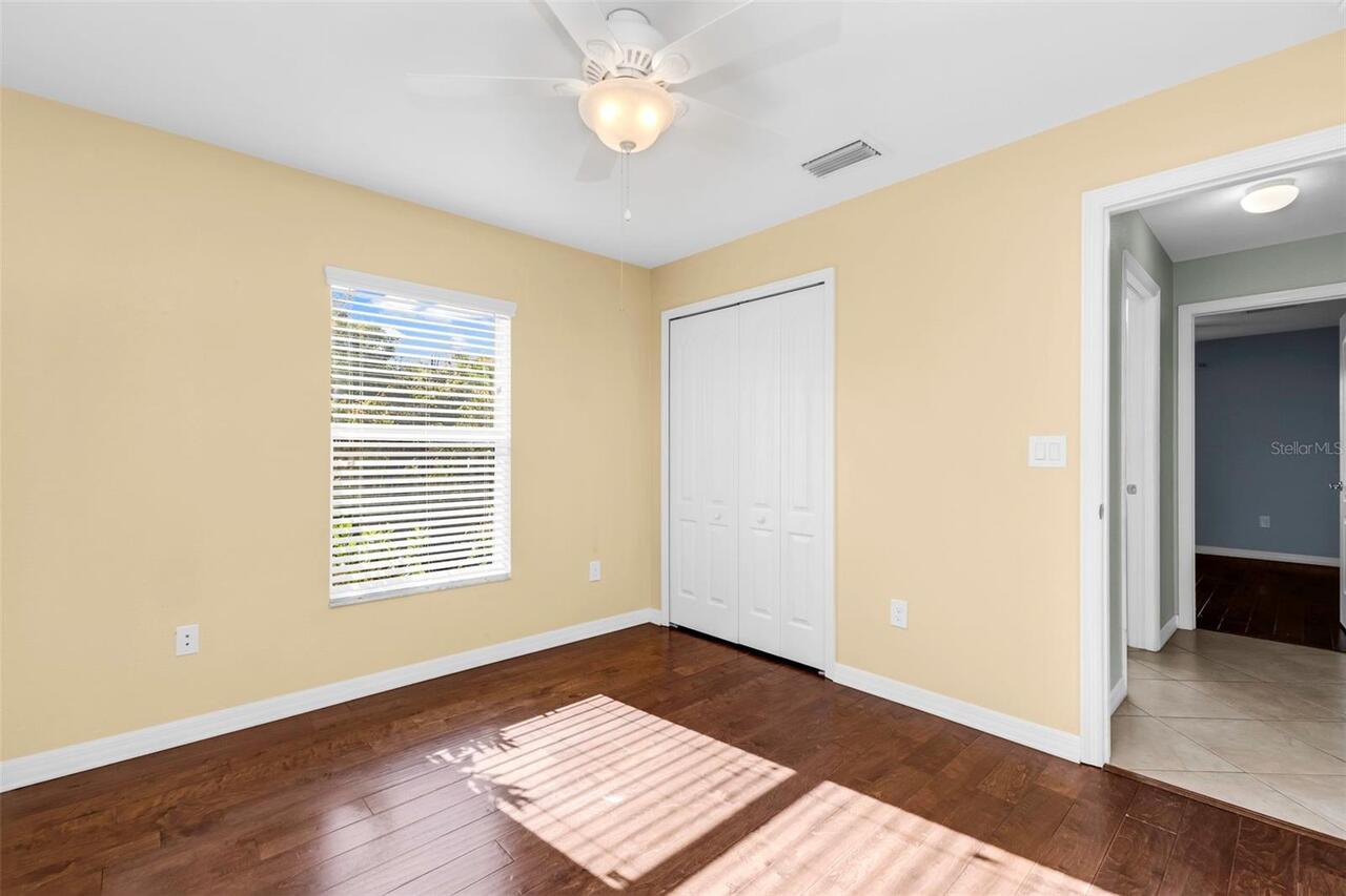 Listing Photo 16