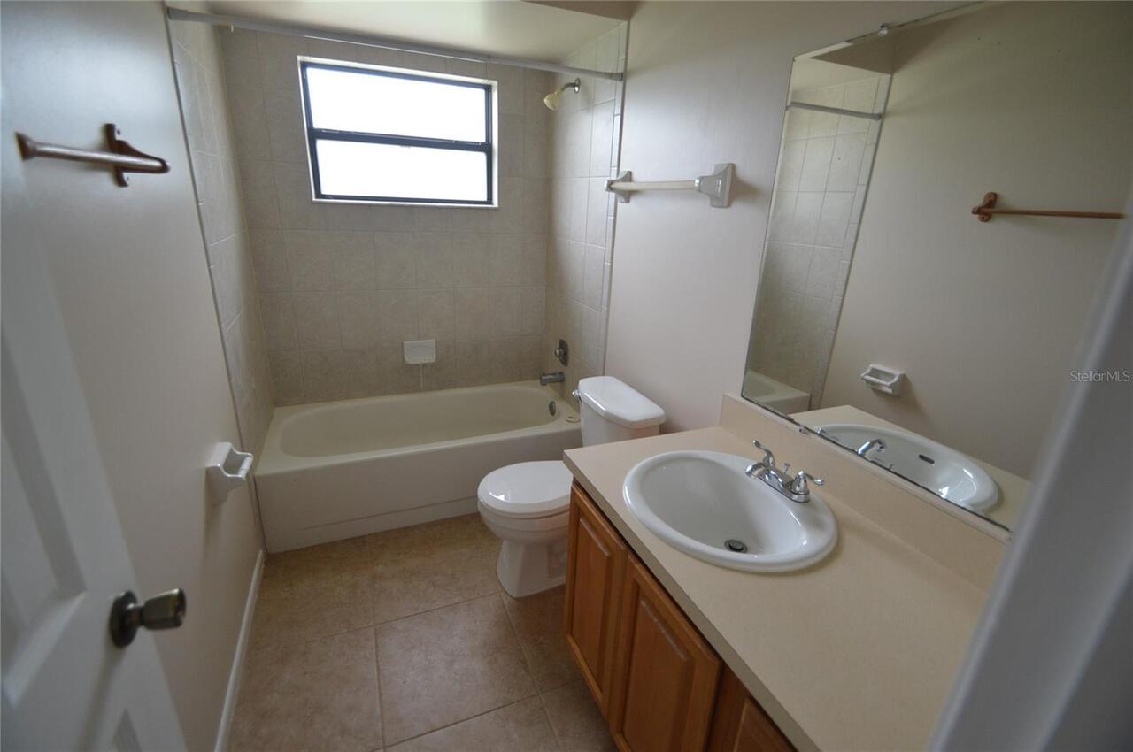 Listing Photo 10