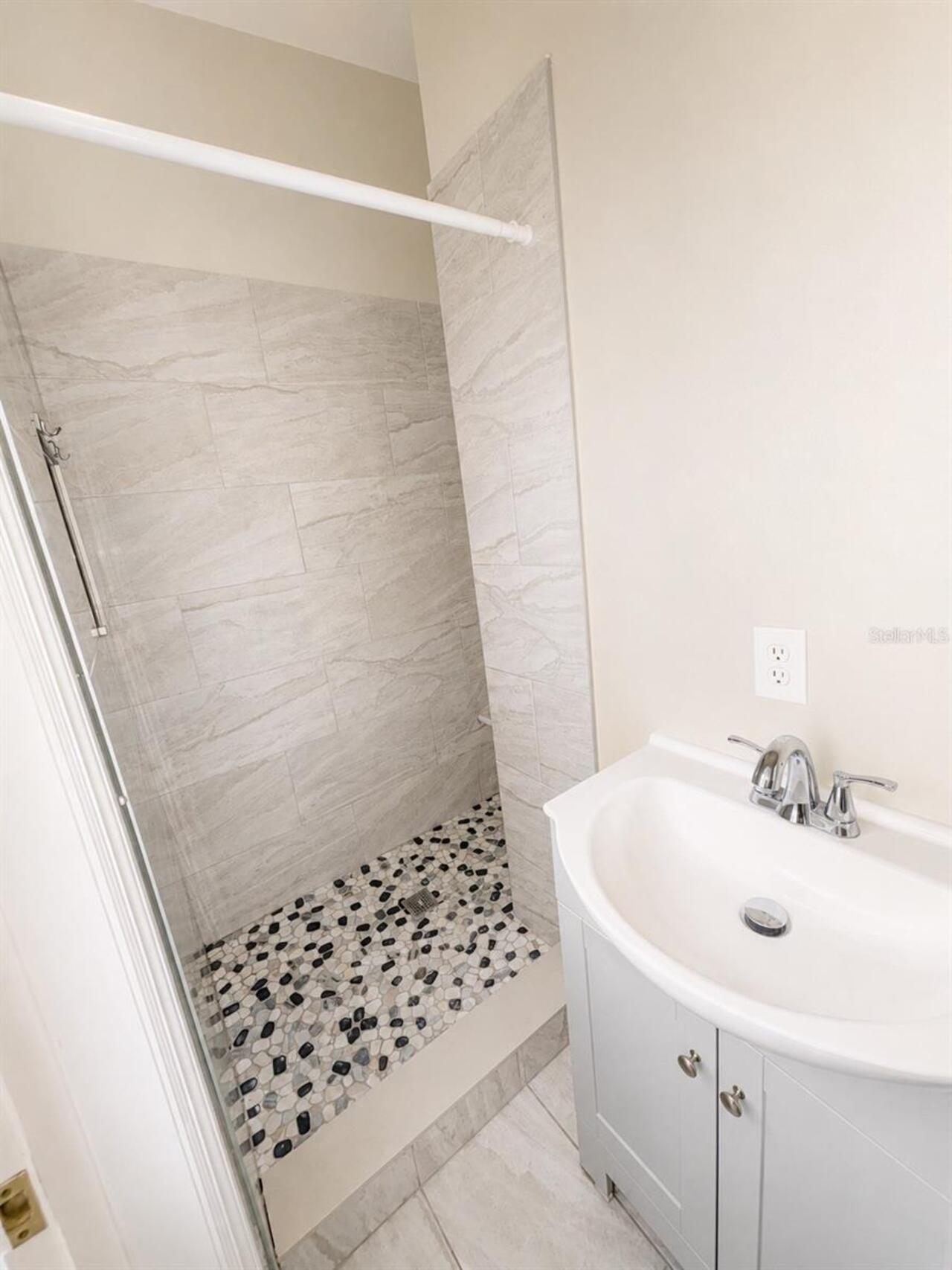 Listing Photo 33