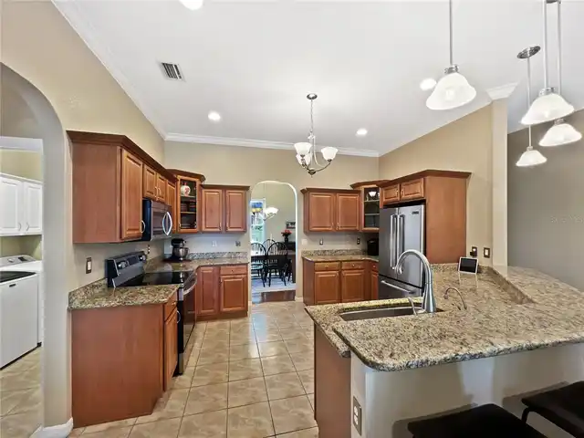 Listing Photo 10