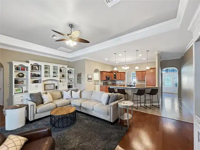 Listing Photo 14