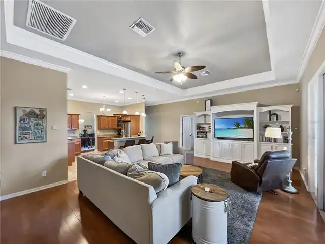 Listing Photo 15