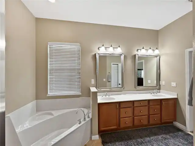 Listing Photo 21