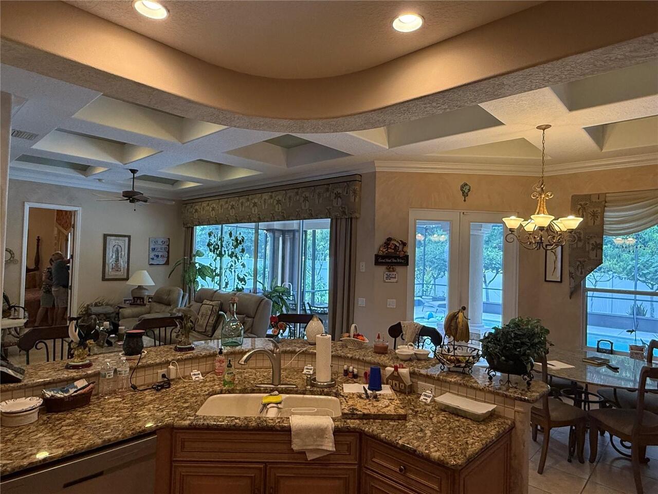 Listing Photo 8