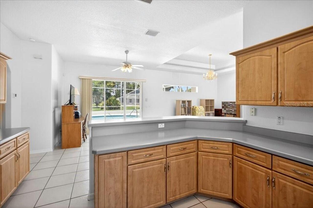 Listing Photo 8