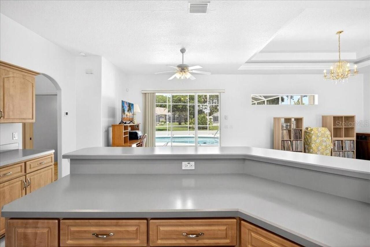 Listing Photo 9