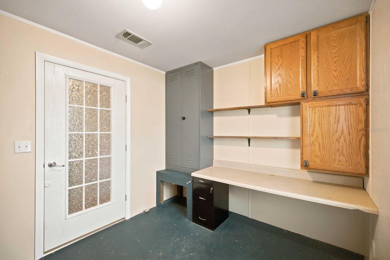 Listing Photo 17