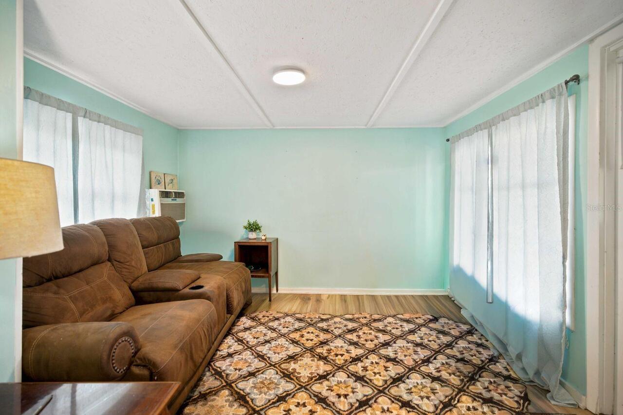 Listing Photo 33