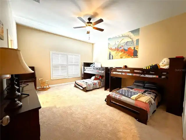 Listing Photo 17