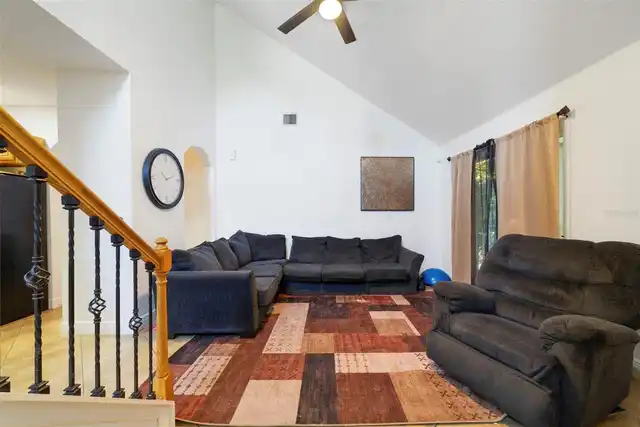 Listing Photo 8