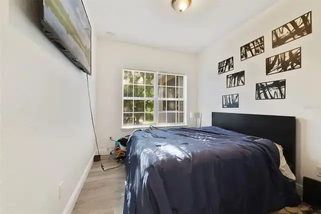 Listing Photo 15