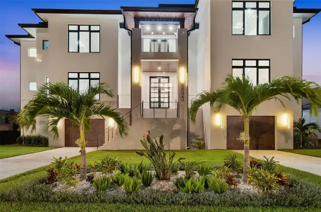 5BR, Home, 5BA, $4,990,000
Read More