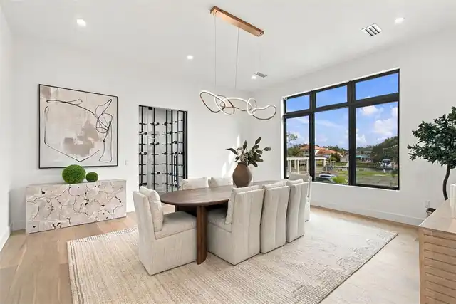 Listing Photo 25